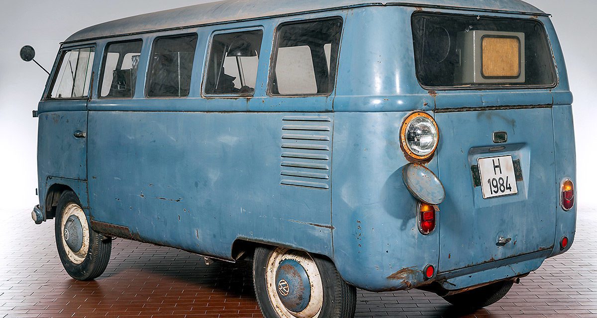 1953 Bulli als erster mobiler Blitzer der Polizei Niedersachsen